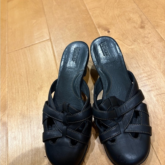 Born black leather slip on sandals 8 - Picture 5 of 9
